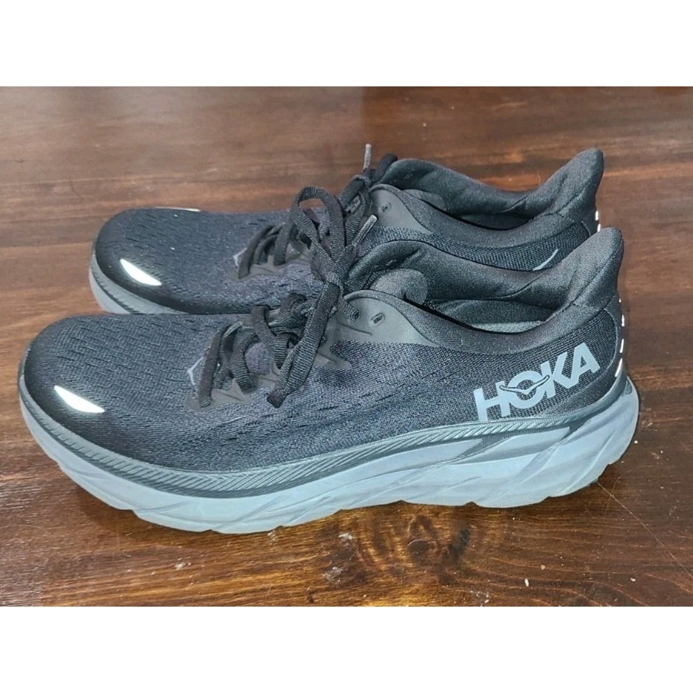 Hoka One One Clifton 9.5D Sneakers Black Running Fitness